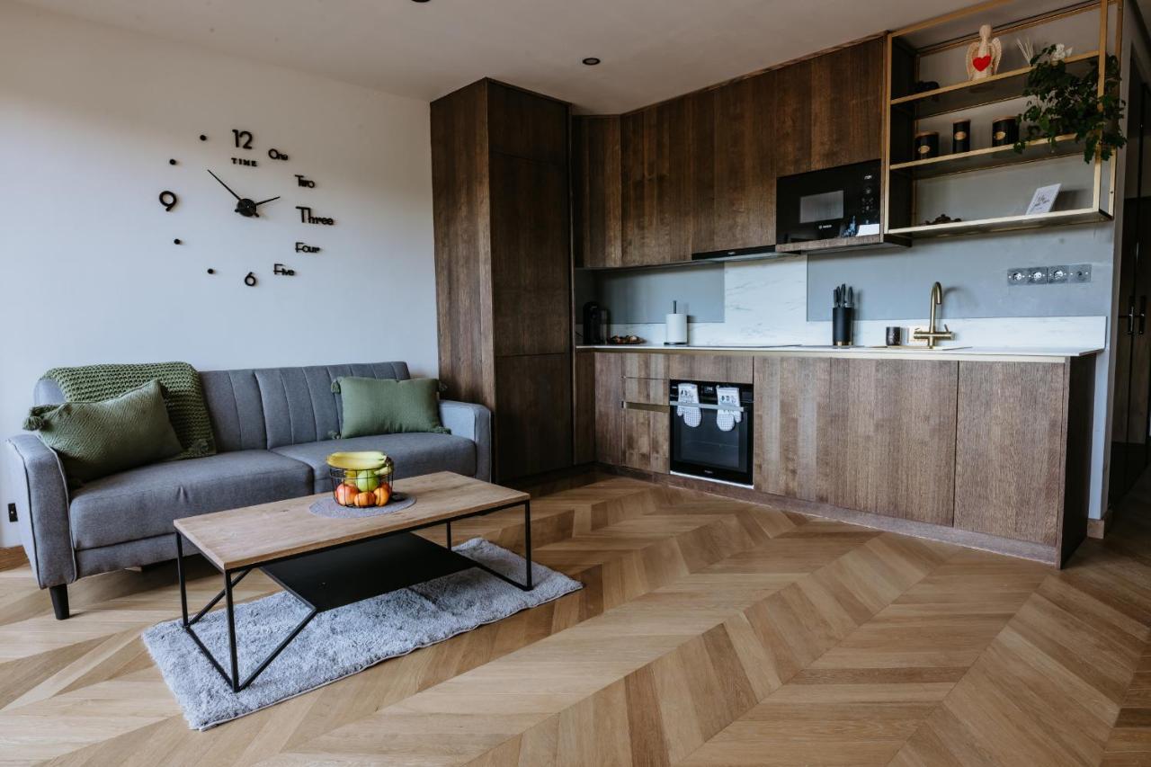 Minimalist Design Penthouse - Kosice Old Town 아파트 외부 사진